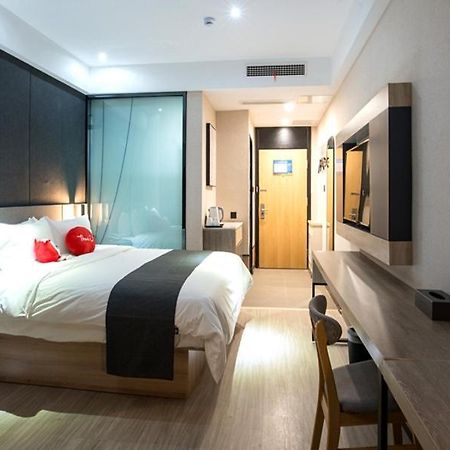 Thank Inn Plus Hotel Shandong Qingdao Olympic Sailing May 4Th Square Exteriör bild